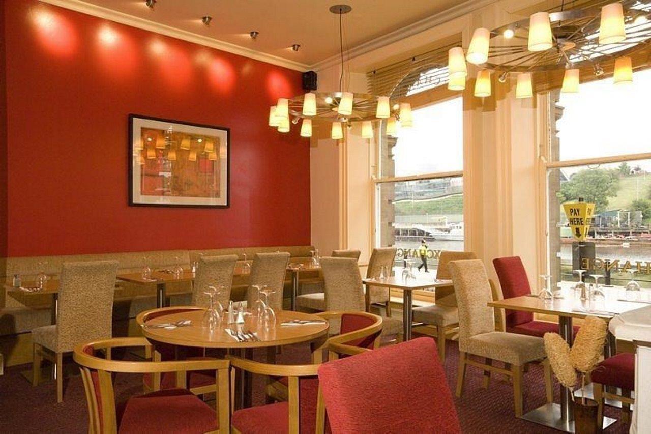 Premier Inn Newcastle Quayside Exterior foto